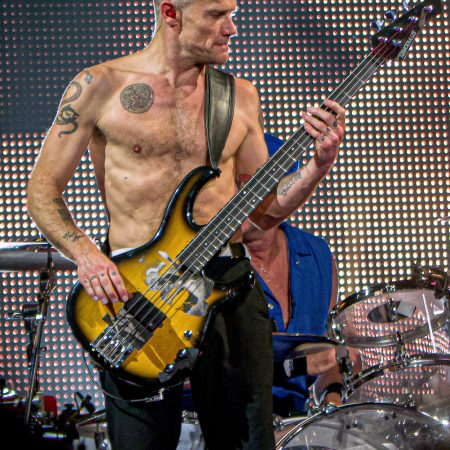 Flea performs a bass solo for RHCP concert.